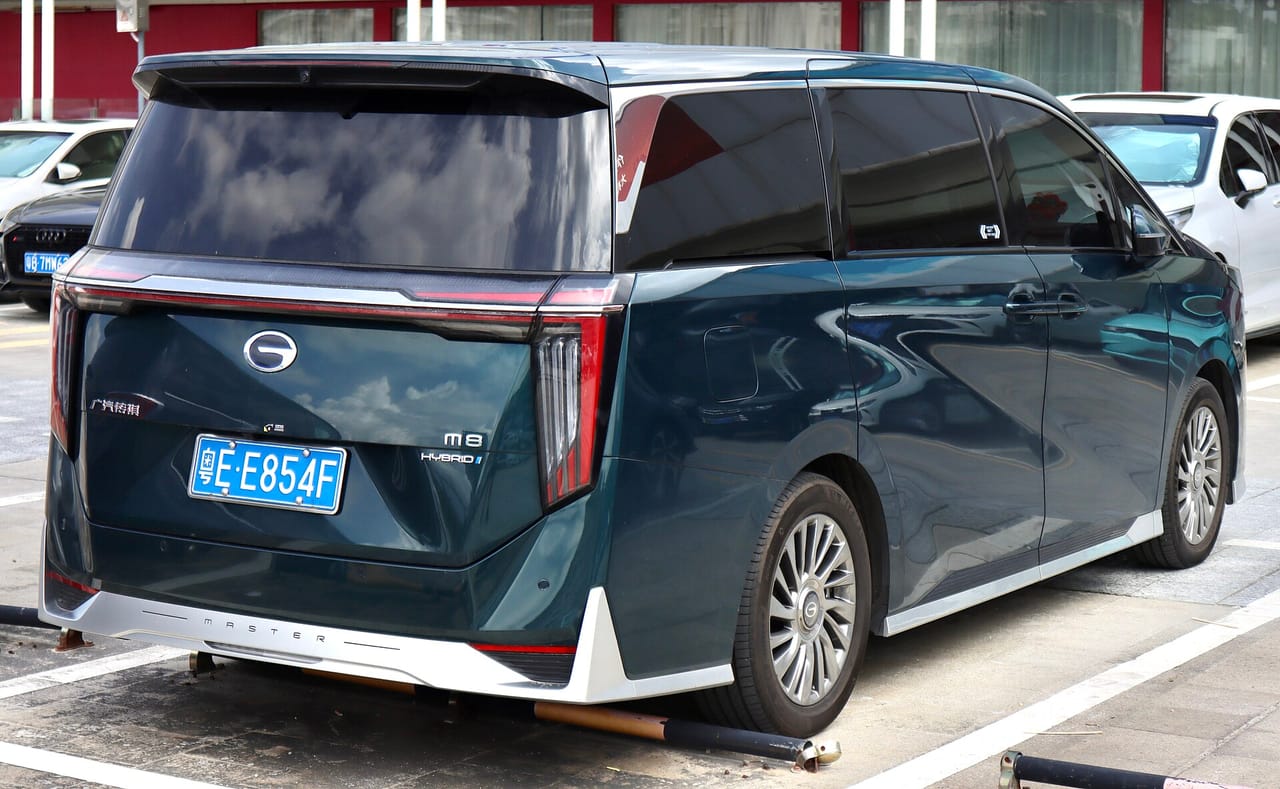 GAC Trumpchi M8 kapak