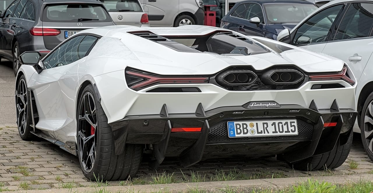 Lamborghini Revuelto galeri 2