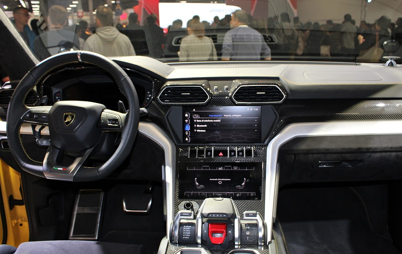 Lamborghini Urus SE galeri 1