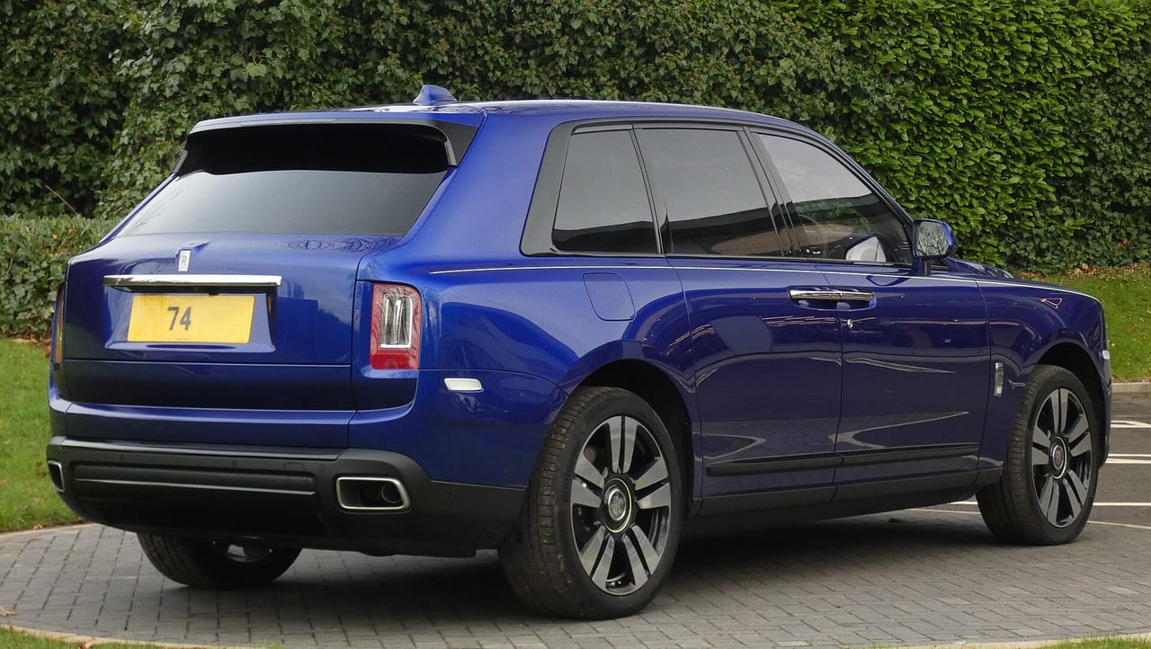 Rolls-Royce Cullinan galeri 3